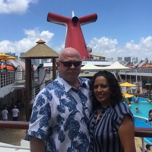 Meet your Posher, Todd n lola